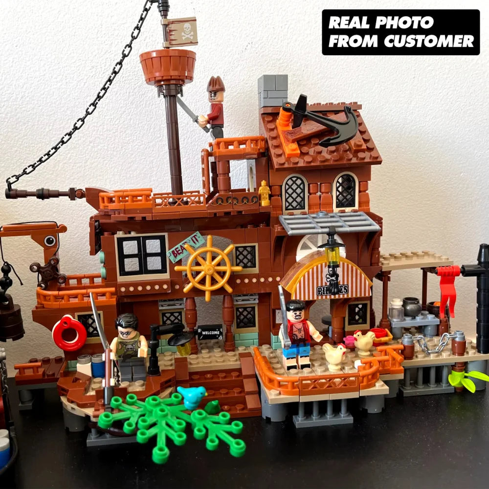 Creative Medieval Pirate Island Fortress Castle Building Blocks w/ Figurines Building Blocks