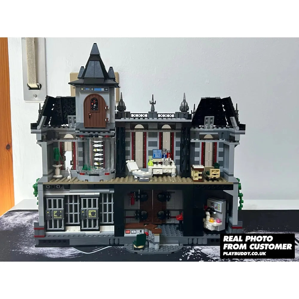 Batman Arkham Asylum Breakout (10937) 1619PCS Building Blocks w/ 8 Figures - Arkham Asylum Breakout - Building Blocks