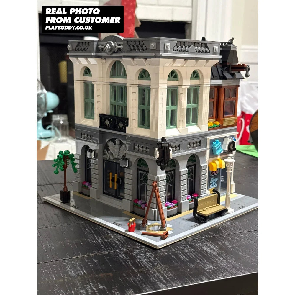 Brick Bank (10251) 2380PCS Modular Building Blocks w/ 5 Figures - Brick Bank - Building Blocks
