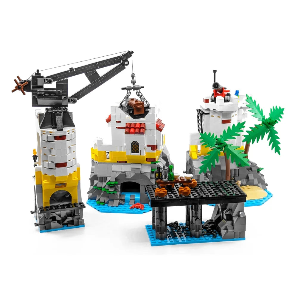Eldorado Fortress (10320) 2509PCS Building Blocks w/ Pirate Ship & 8 Figures Eldorado Fortress / Included Building