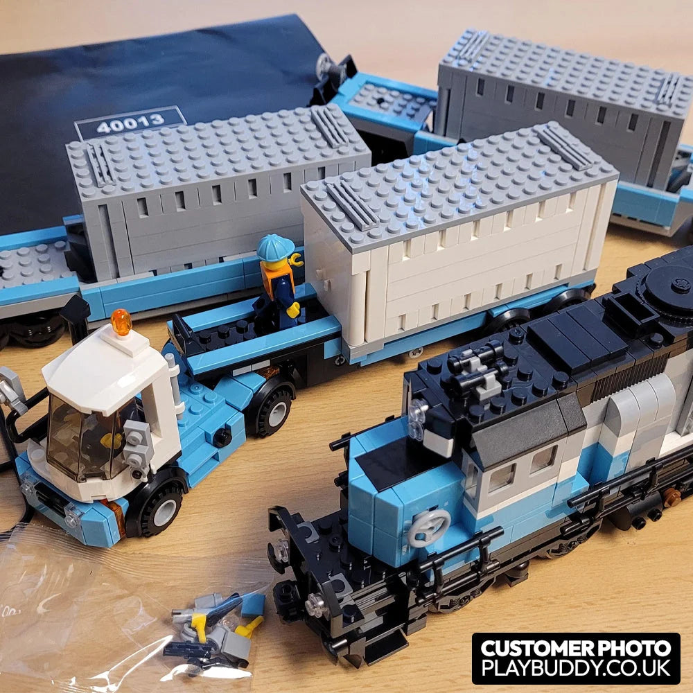 Maersk Train (10219) 1234PCS Building Blocks w/ 3 Figures Maersk Train Building Blocks