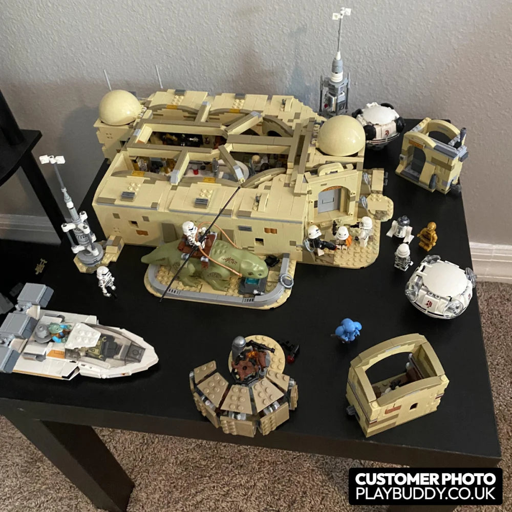 Mos Eisley Cantina (75290) 3187PCS Building Blocks w/ 22 Mini Figures Mos Eisley Cantina Building Blocks