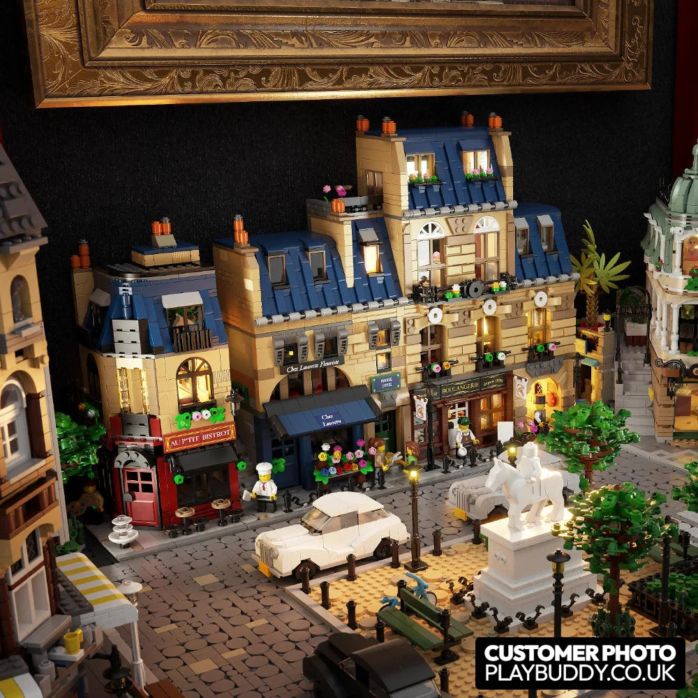 Parisian Street (910032) 3532PCS Modular Building Blocks w/ 6 Figures Parisian Street Building Blocks