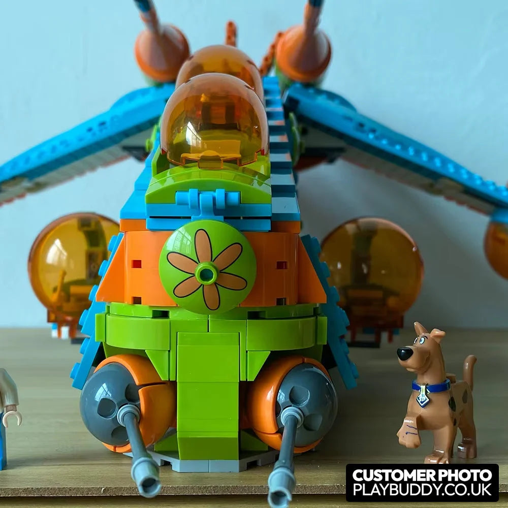 Scooby-Doo Mystery Machine x Republic Gunship 1116PCS Building Blocks w/ Figures Mystery Machine x Republic Gunship