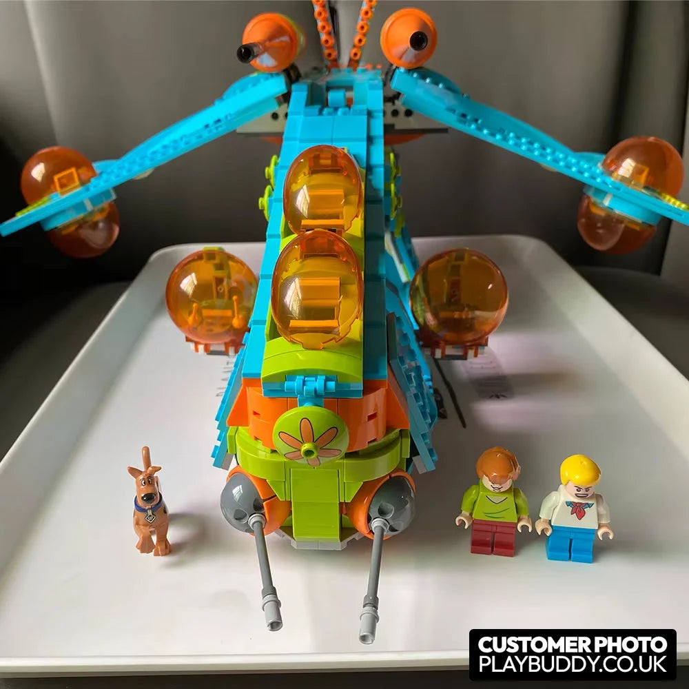 Scooby-Doo Mystery Machine x Republic Gunship 1116PCS Building Blocks w/ Figures Mystery Machine x Republic Gunship