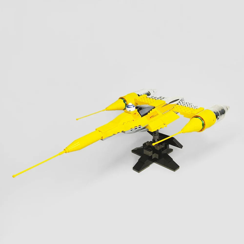 Star Wars UCS Naboo Starfighter (10026) 187PCS Building Blocks Naboo Starfighter Building Blocks