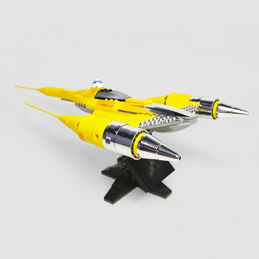 Star Wars UCS Naboo Starfighter (10026) 187PCS Building Blocks Naboo Starfighter Building Blocks